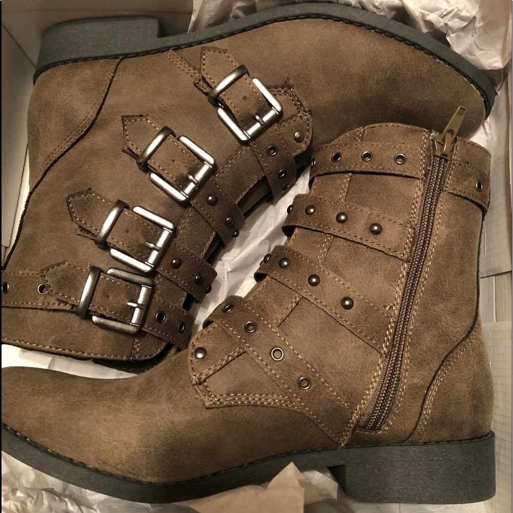 Ankle high buckle boots